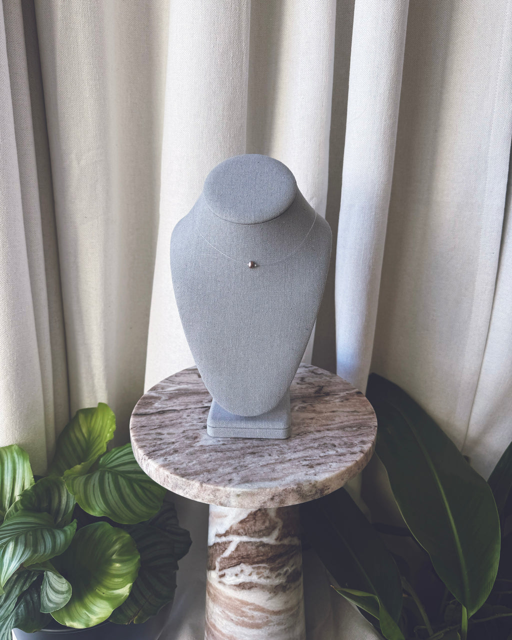 Floating Necklace - Round